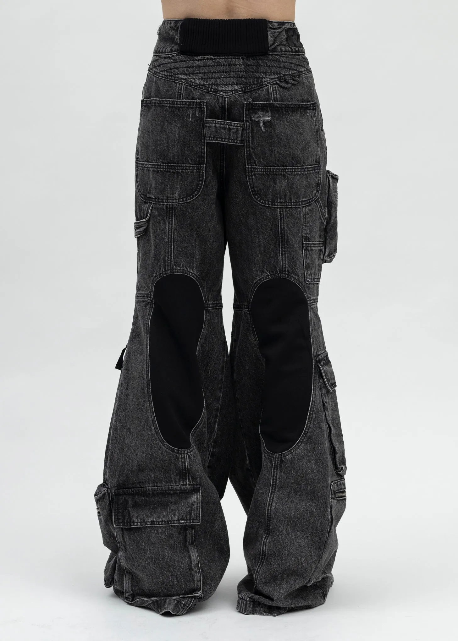 BLACK CAMPING CARGO JEANS