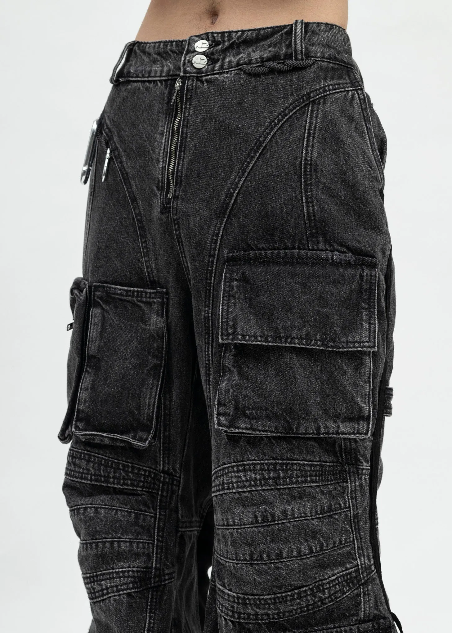 BLACK CAMPING CARGO JEANS