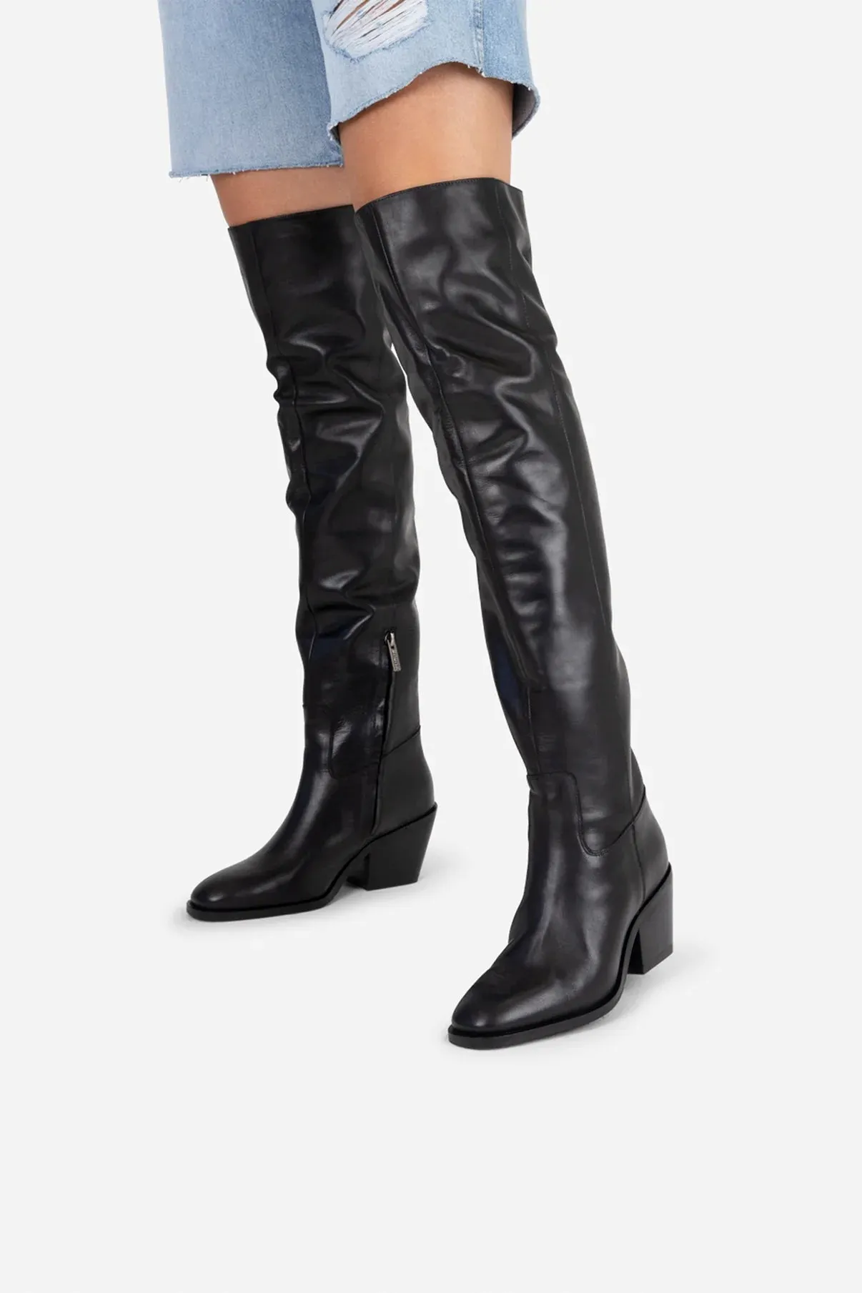 La-Titude high knee boots
