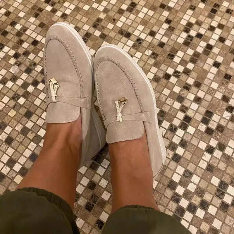 Lona Loafers | Comfortabele vrouwen loafer met slot detail