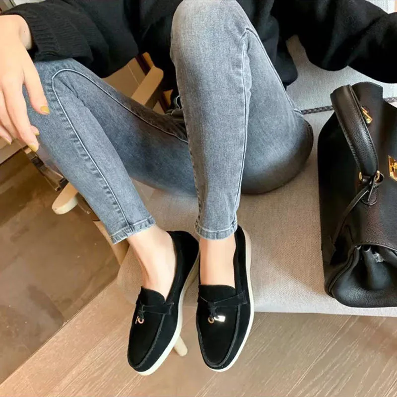 Lona Loafers | Comfortabele vrouwen loafer met slot detail