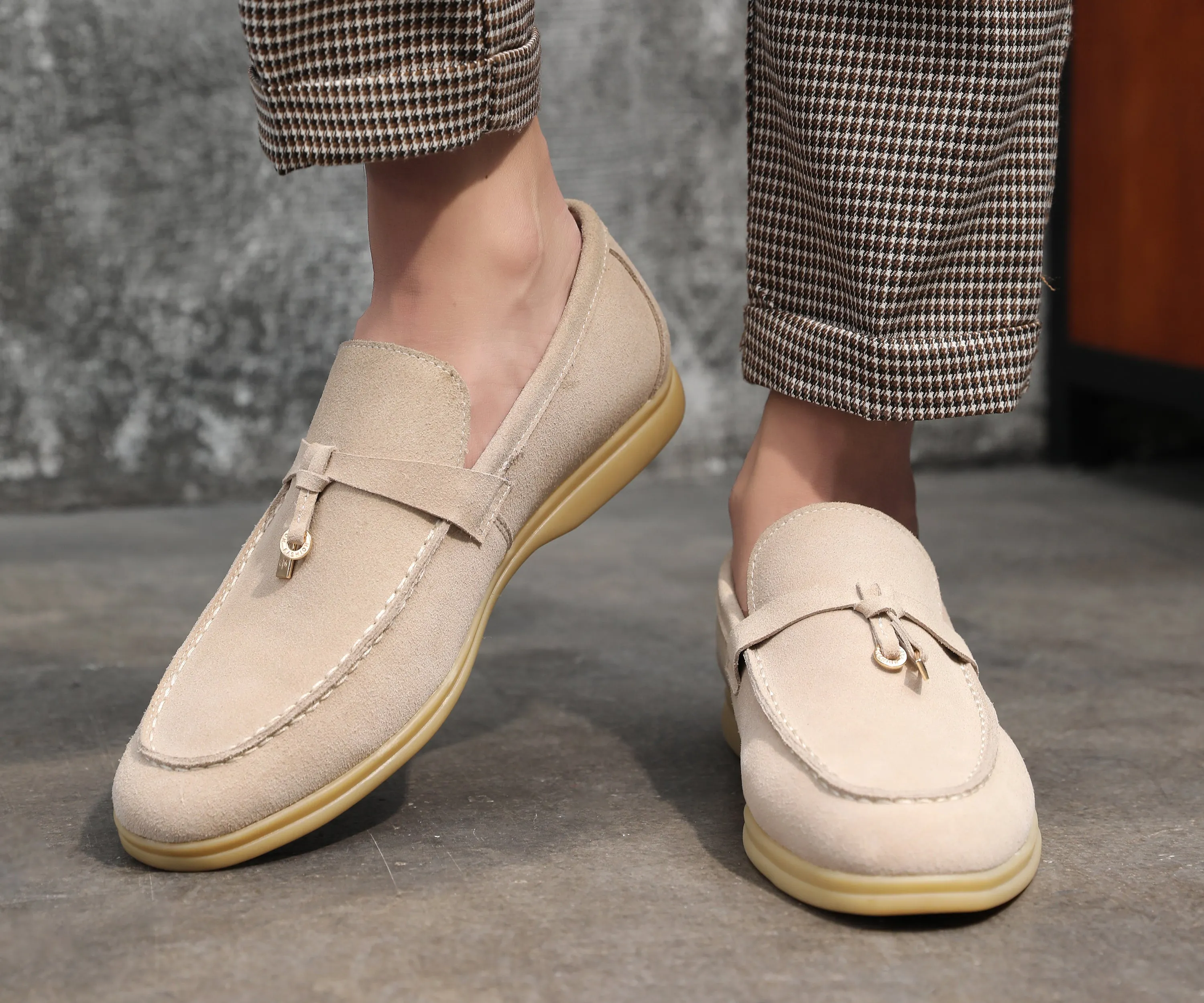 Men's Calf Leather Gold Lock Loafers