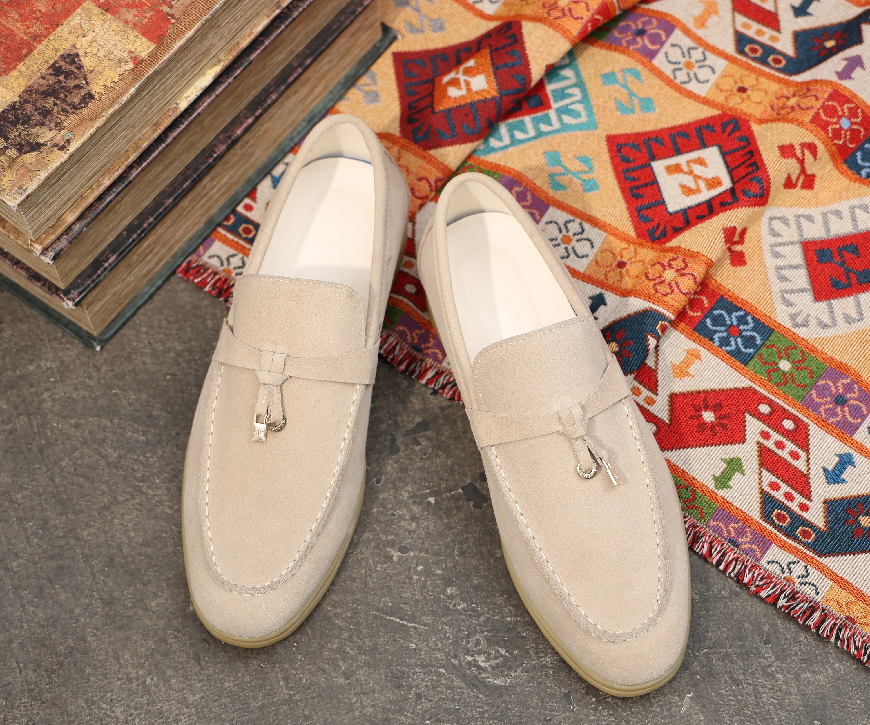 Men's Calf Leather Gold Lock Loafers