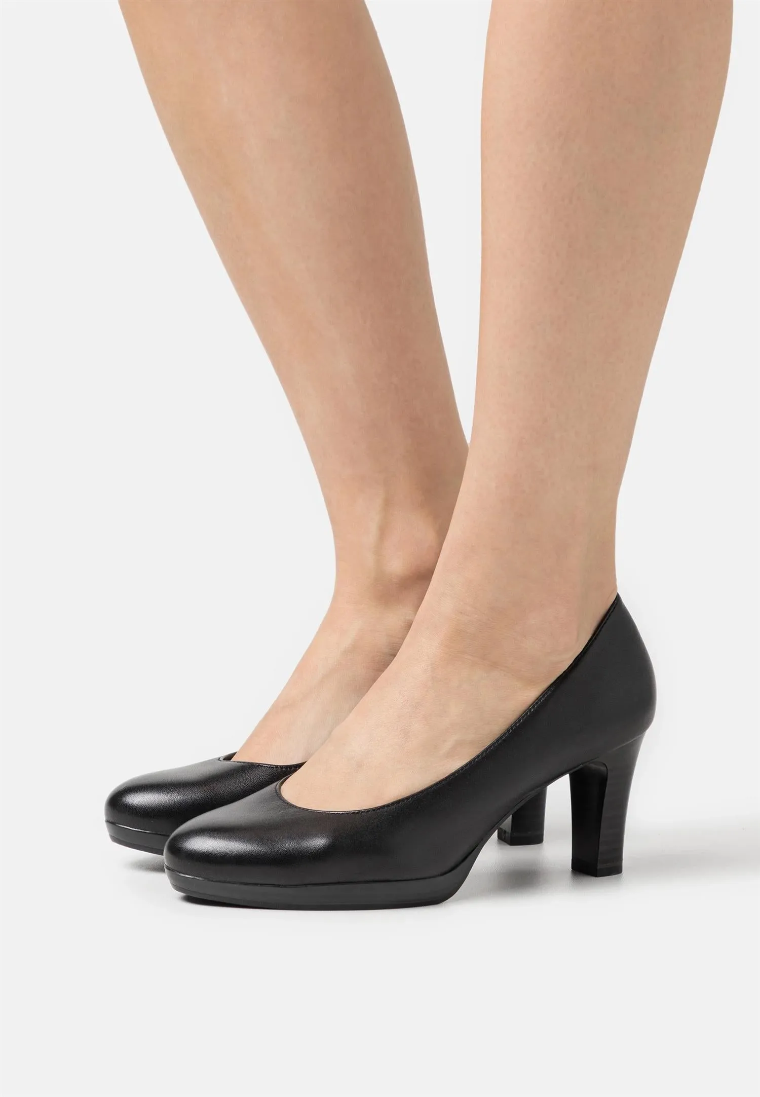 PUMPS