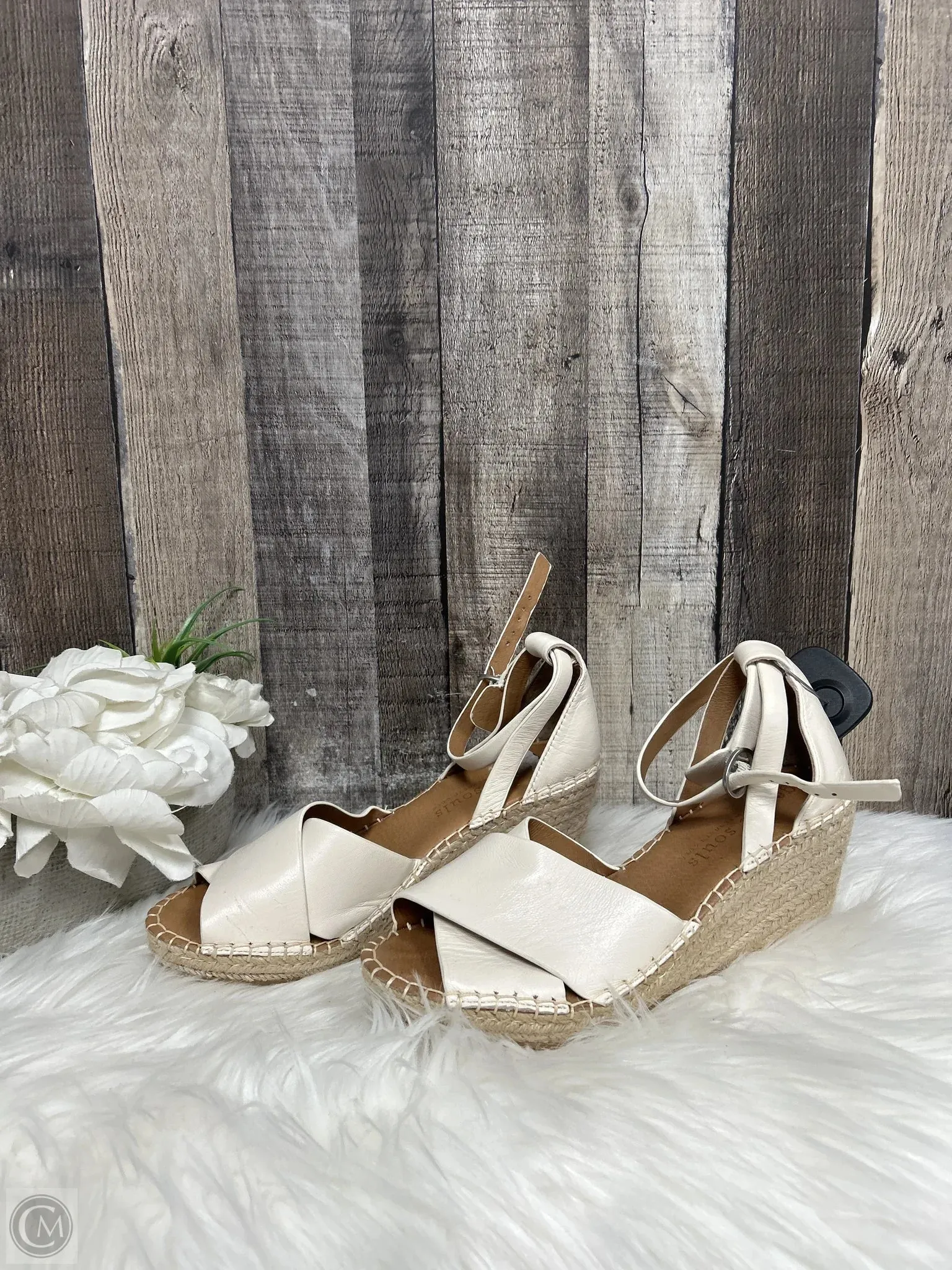 Sandals Heels Wedge By Kenneth Cole In Beige, Size: 7.5