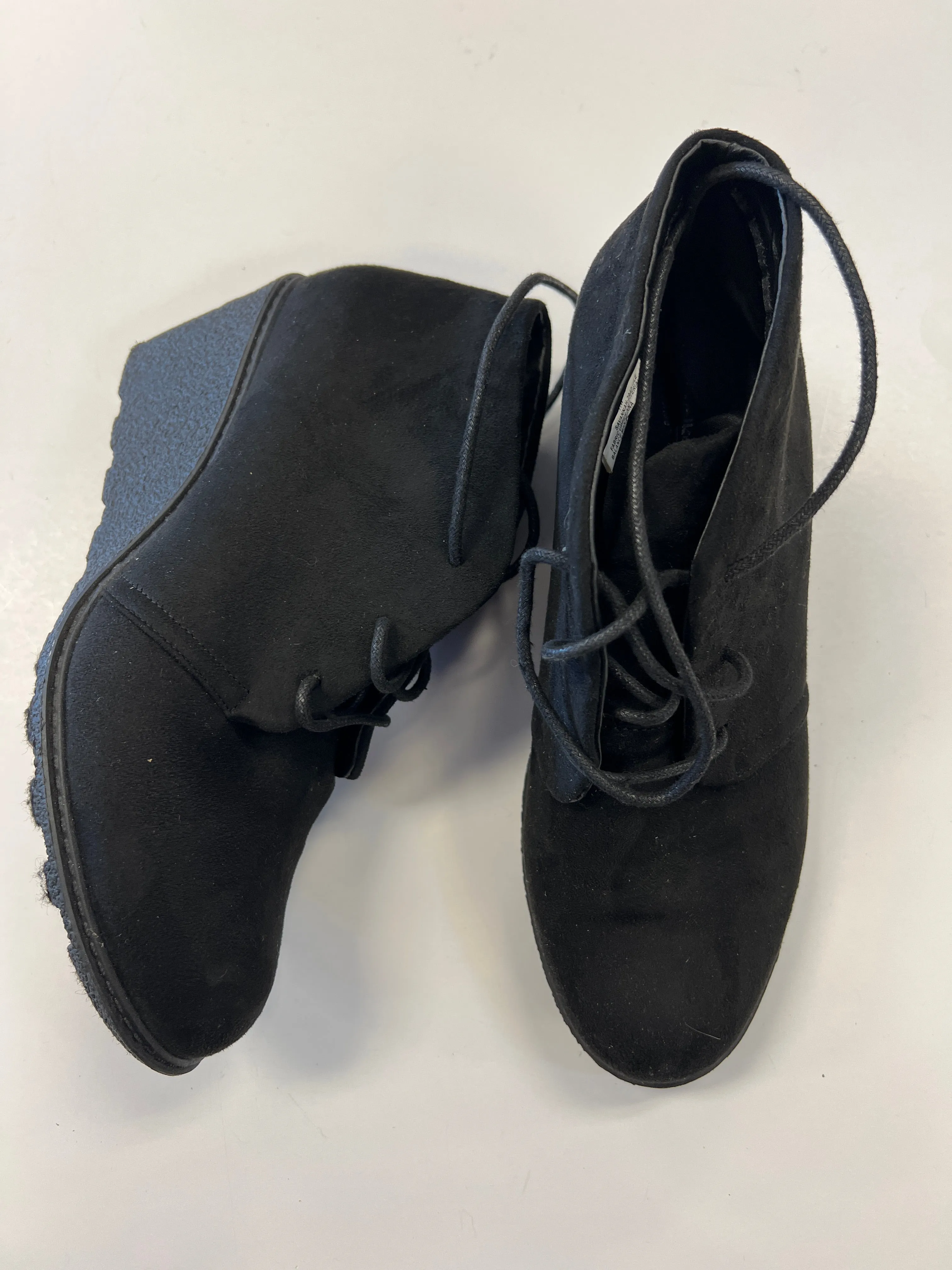 Shoes Heels Wedge By Avenue  Size: 11