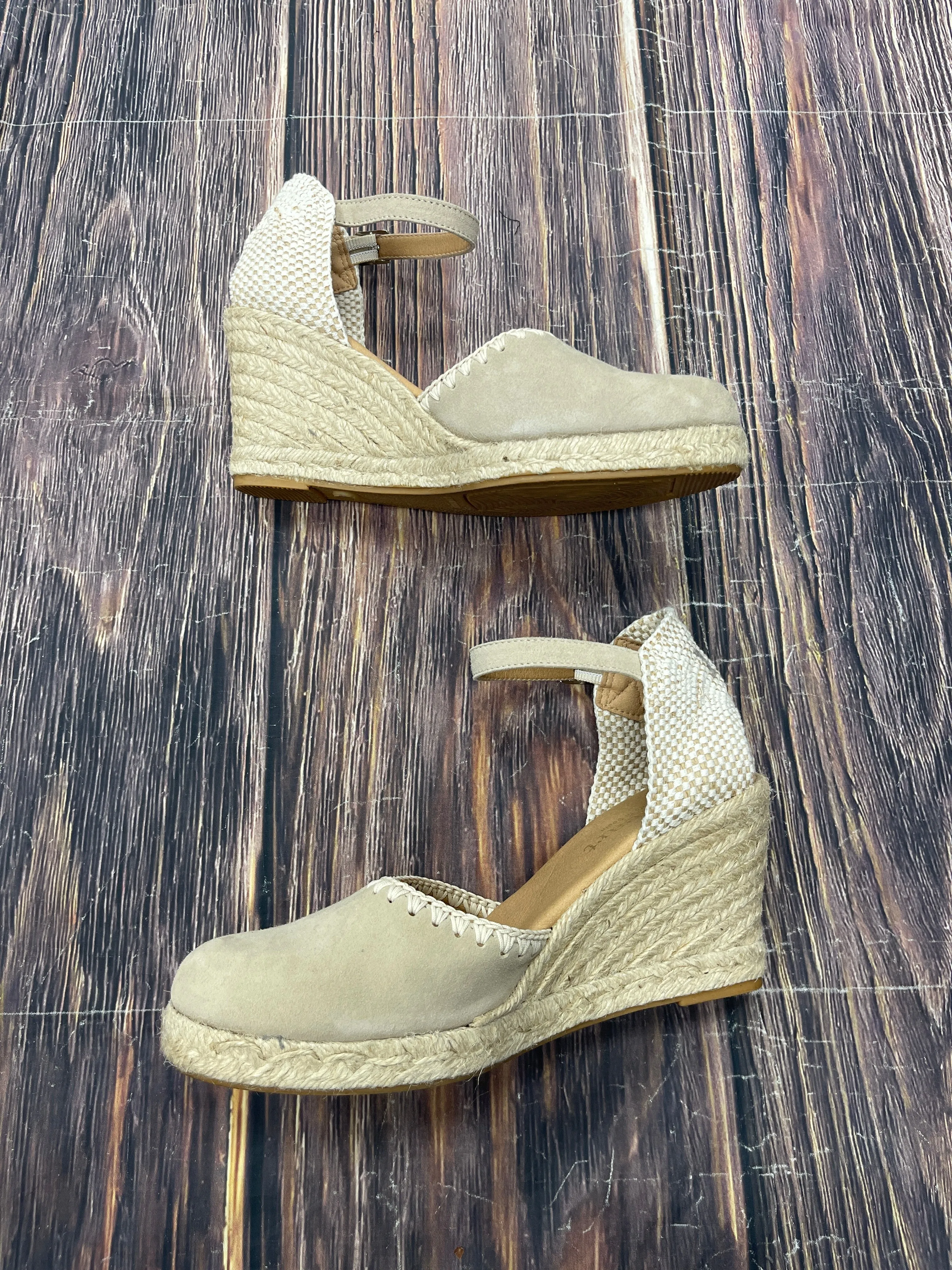 Shoes Heels Wedge By Clothes Mentor In Tan, Size: 8.5