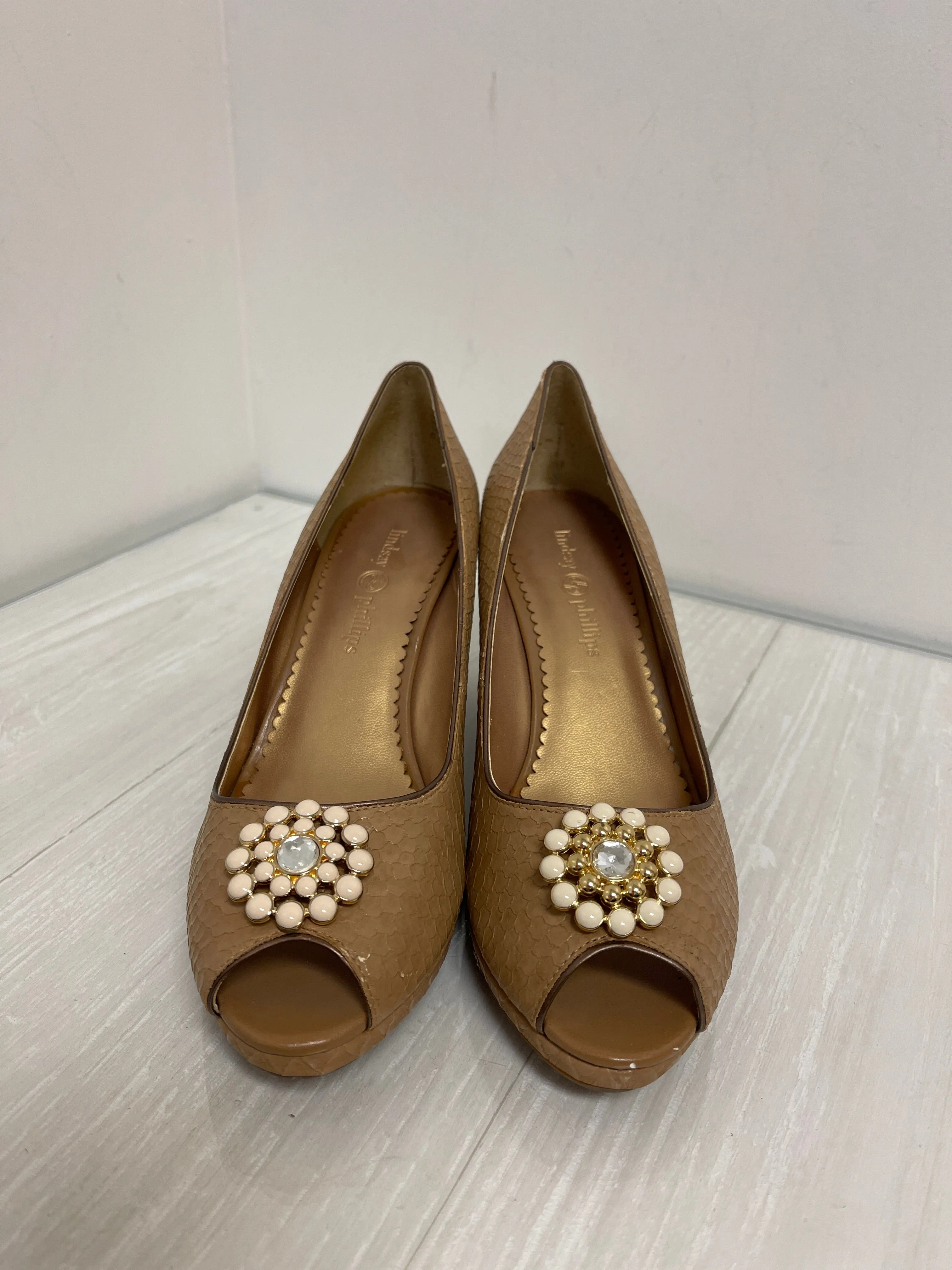 Shoes Heels Wedge By Lindsay Phillips In Gold, Size: 6.5