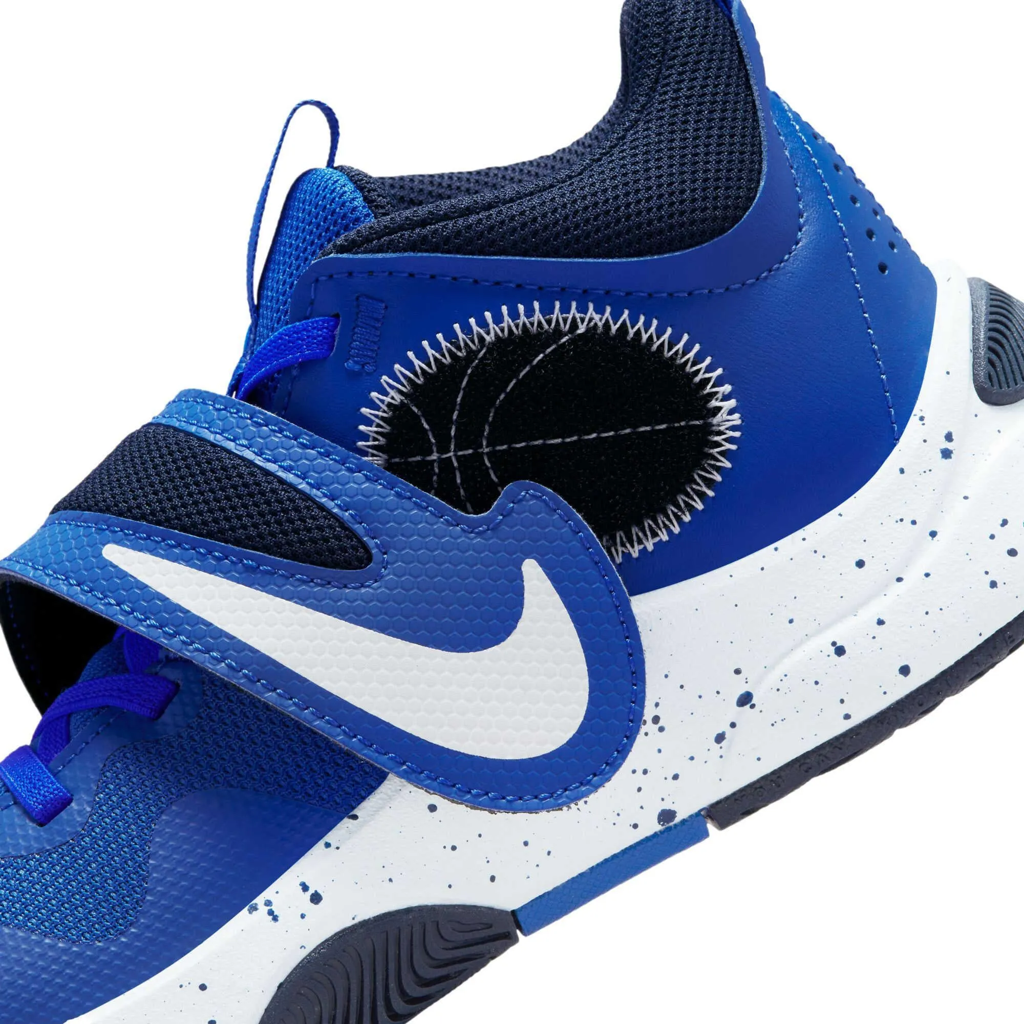 Team Hustle D 11 Junior's Basketball Shoes